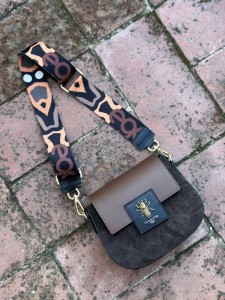 Torebka Ego INSECTA podkówka czekolada